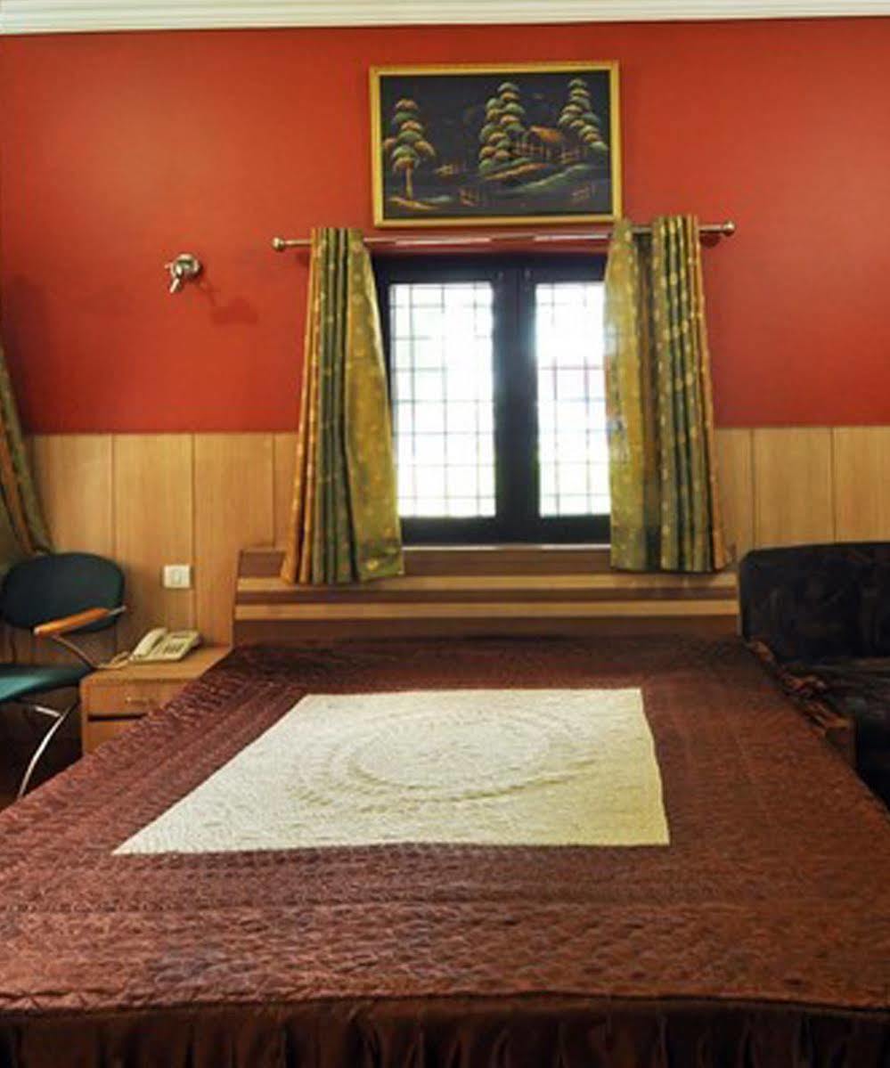 Fabhotel Rr Retreat Дехрадун Екстериор снимка